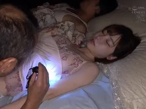 Tưởng dụ dỗ được gái xinh vào nhà trọ, ai ngờ mình mới là... thóc